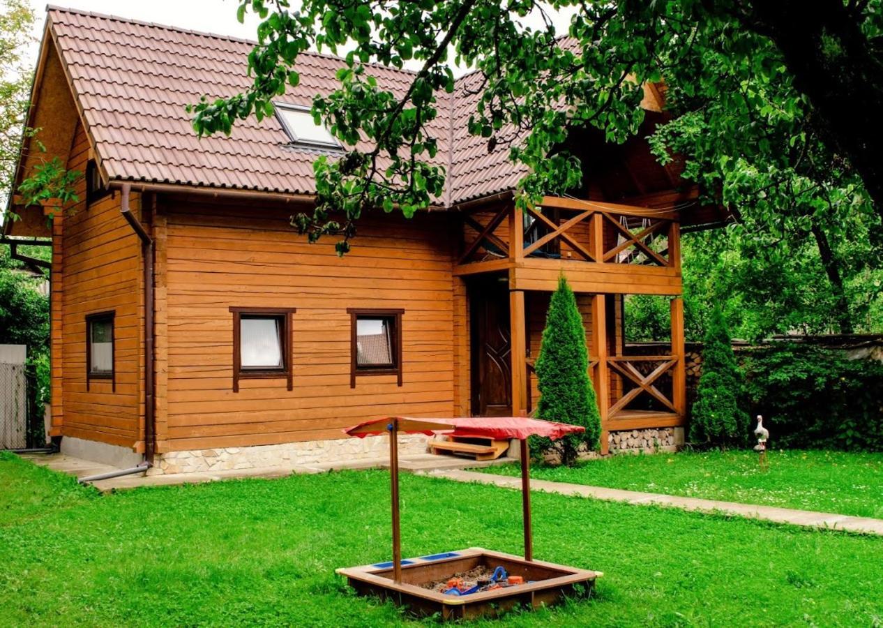 Файна Хижа Mizhhirya (Transcarpathia) Exterior foto